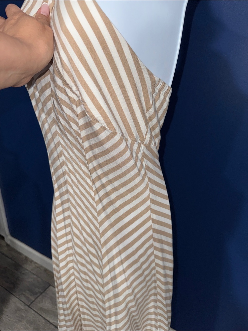 New York & Company - Beige Striped Halter Maxi Dress Size Small - Picture 9 of 16